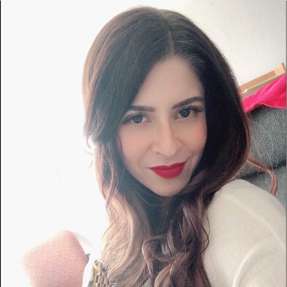 Meet your Posher, Sara